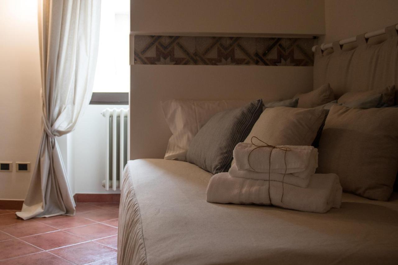 Cece Nove - Sotto L'Arco Bed & Breakfast Rutigliano Exterior foto